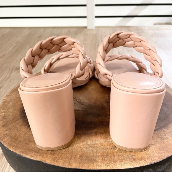 6.5 8 8.5 10 NWT blush tan cream, chunk heal, open toe, faux leather sandles - Picture 13 of 14